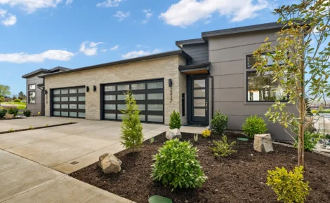 02 02 2417 E 6th St002 Mls1