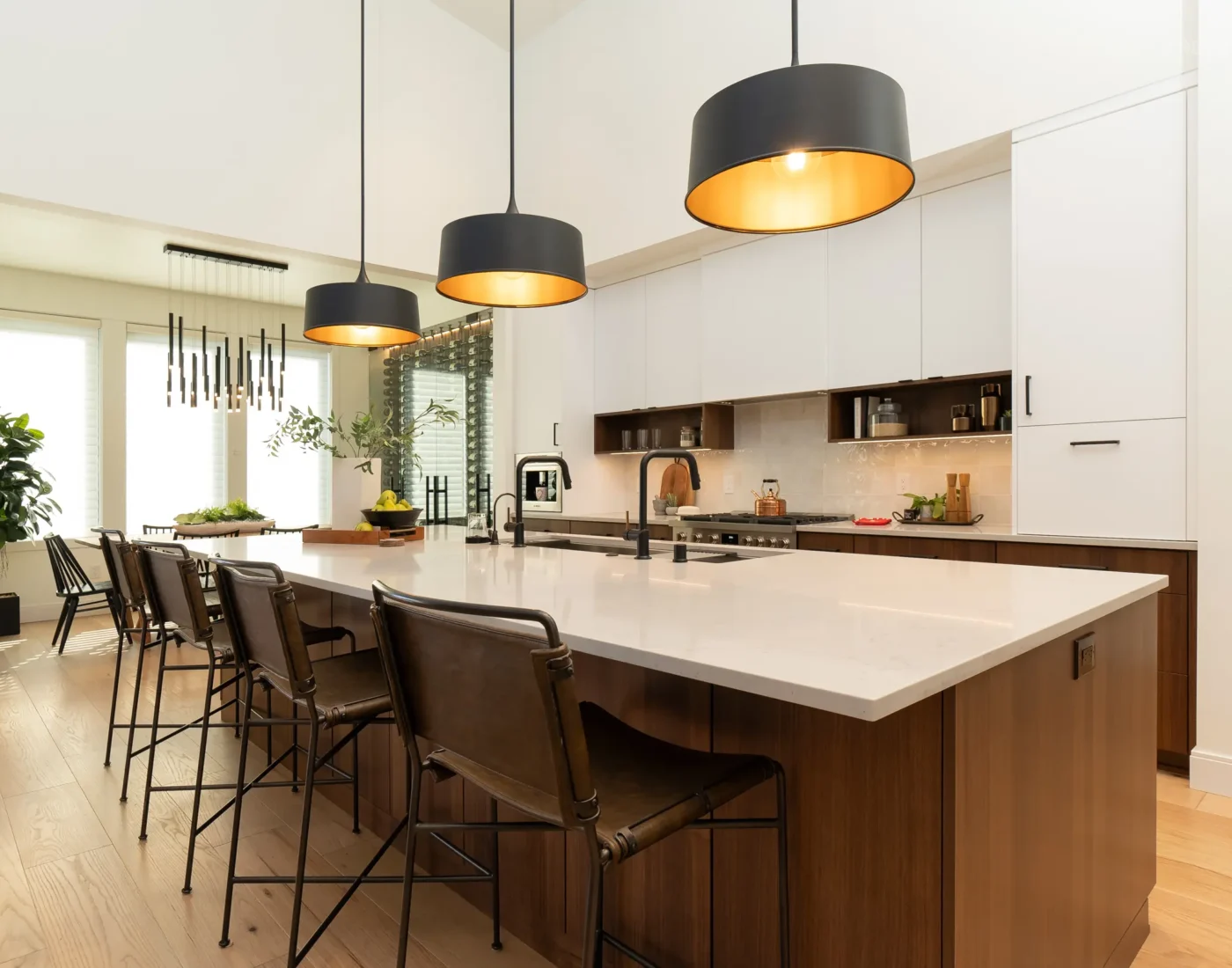 Spacious Kitchen Island Luxury