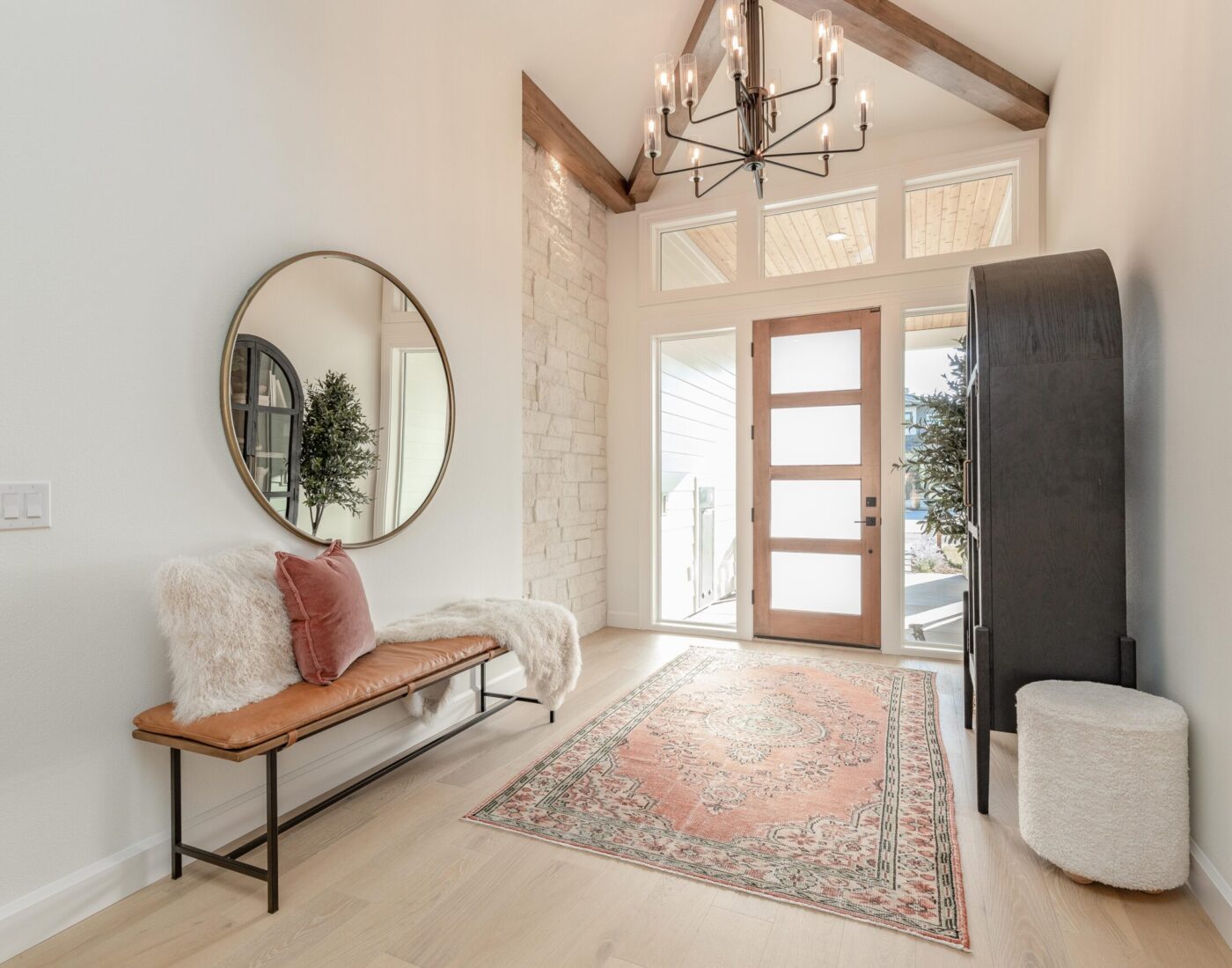 Elegant Entryway with Mirror Design