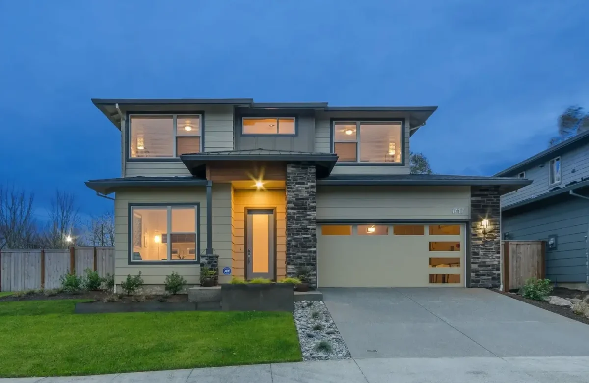 Spacious Residential Exterior Design